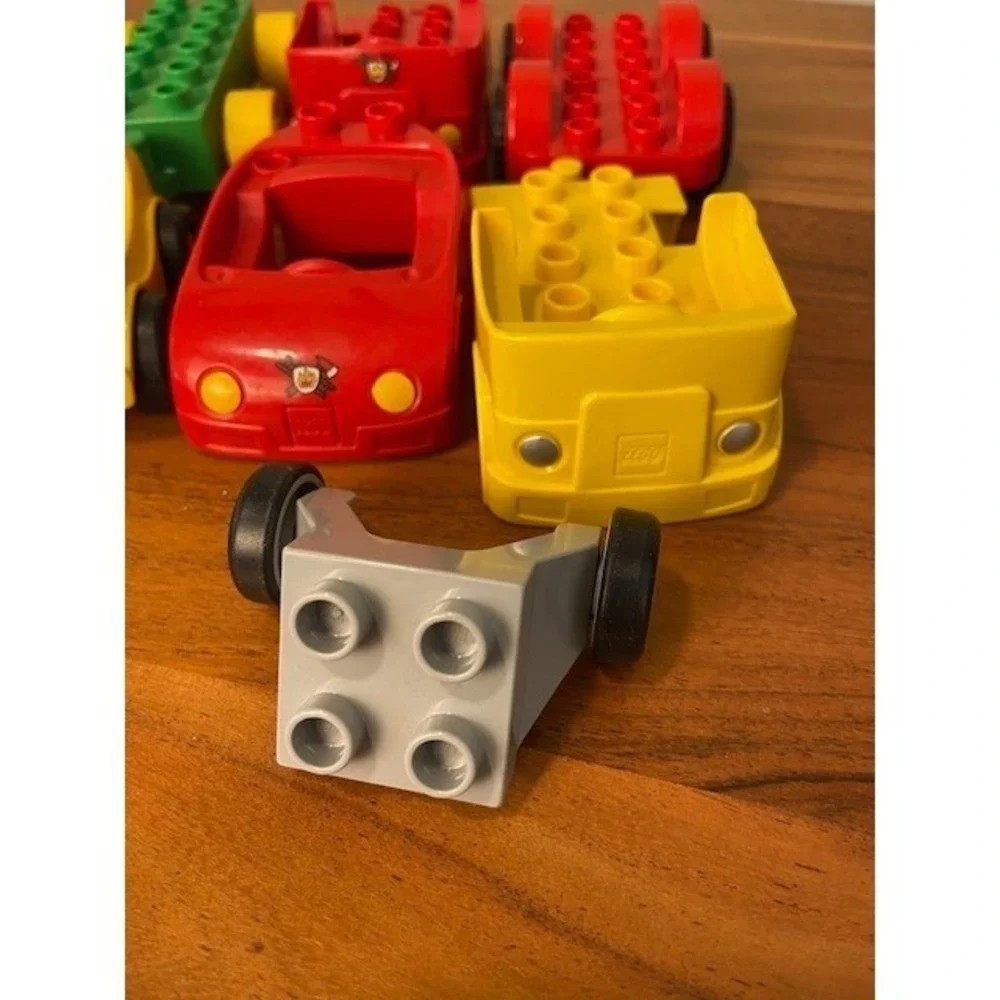 Lego Duplo Vehicle Car Truck Base Lot Red Yellow Blue Green Fire Cat 10 pc